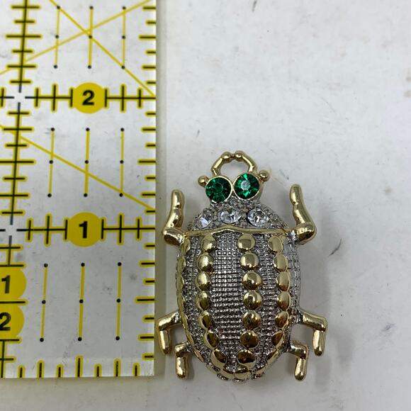 Two Tone Silver Gold Beetle Insect Brooch Pin Clear Rhinestones Green Eyes - Picture 4 of 4